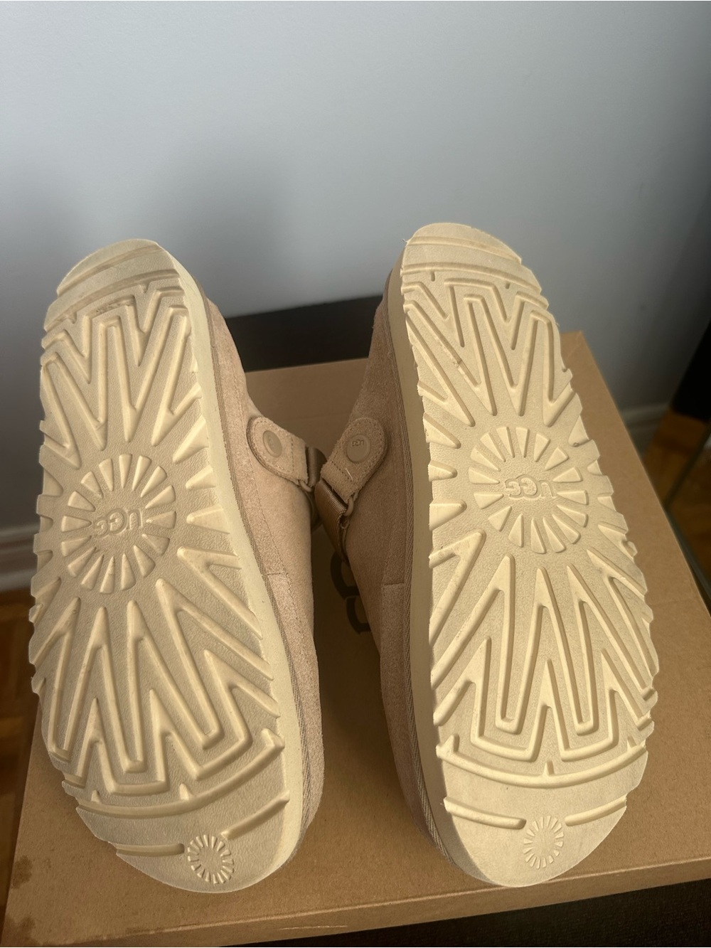 UGG Women's Goldenstar Clogs in Sand - Picture 4 of 5